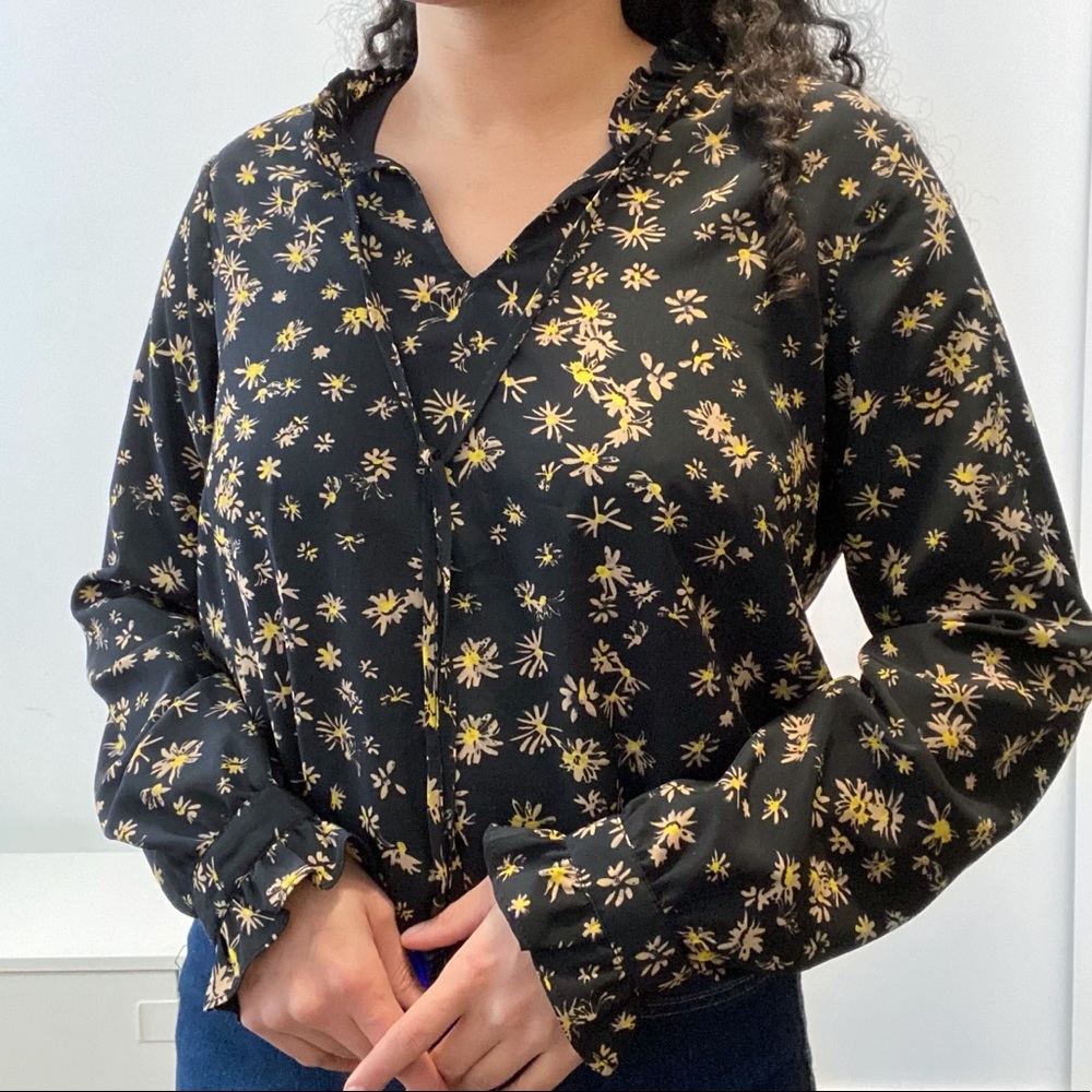 Floral V-Neck Blouse with Ruffle Trim